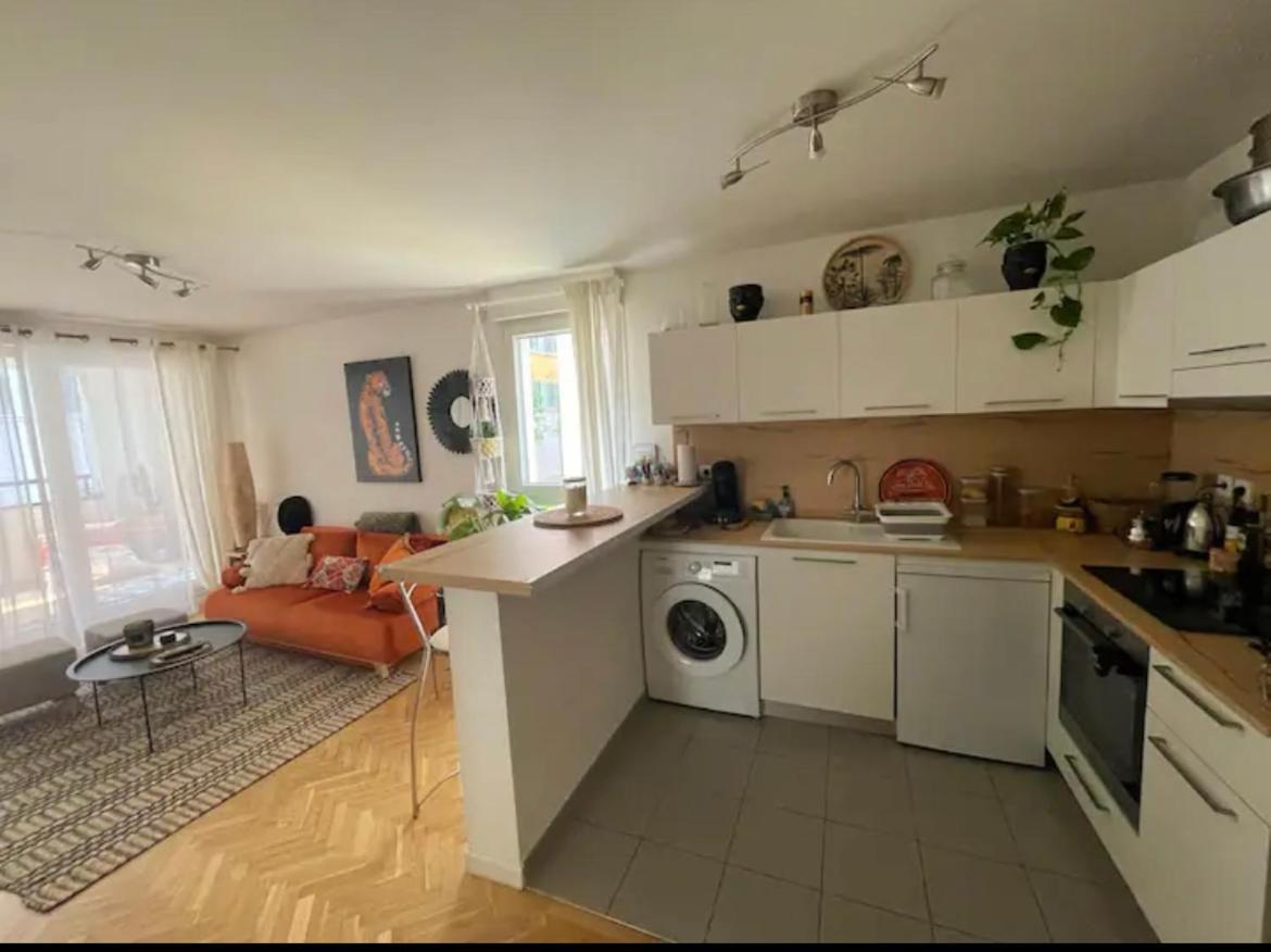 La Belle Echappee A Montreuil *